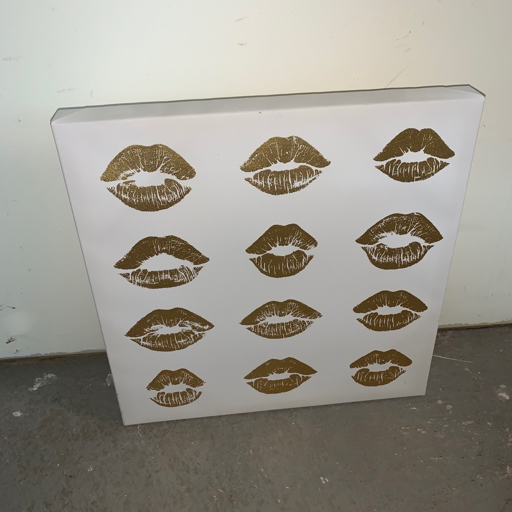 Lips wall sign/art